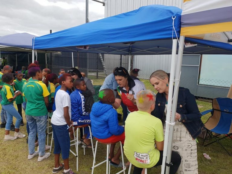 Round Table George 30