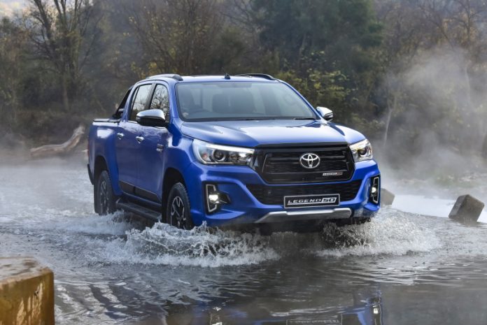 Toyota Hilux Legend 50_212s