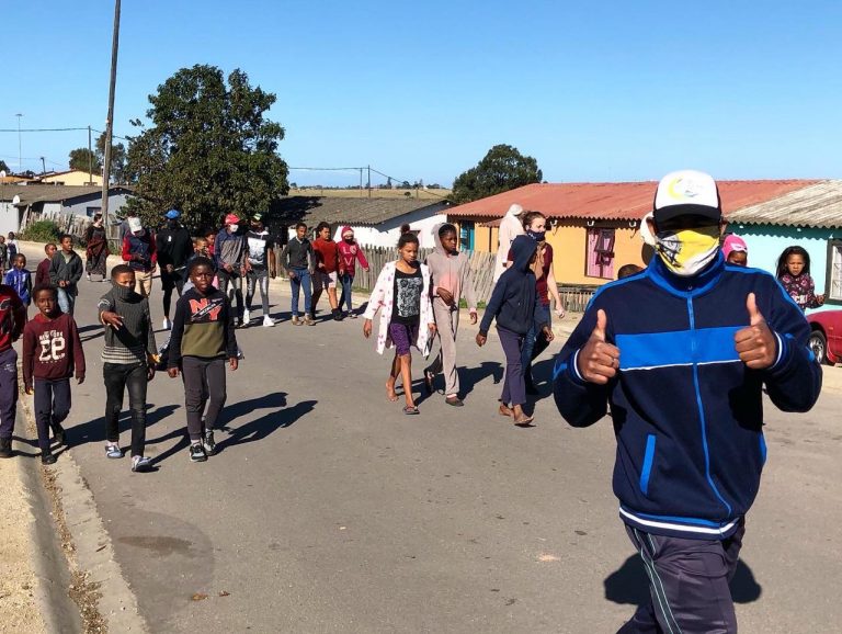 BORCHARDS STAAN SAAM