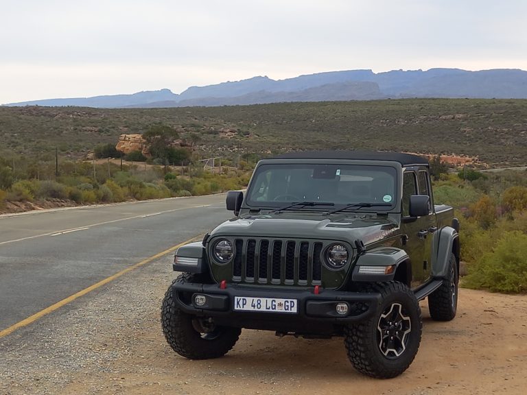 David en Goliat, Jimny vs Jeep