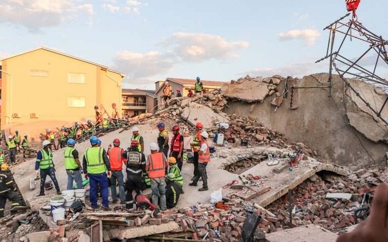 Building collapse: Victims Assistance